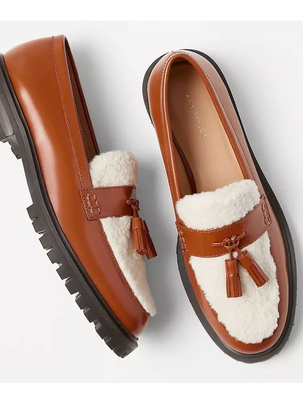 Ann Taylor Shearling Leather Tasse Loafers Size 9.5 NWOB R38